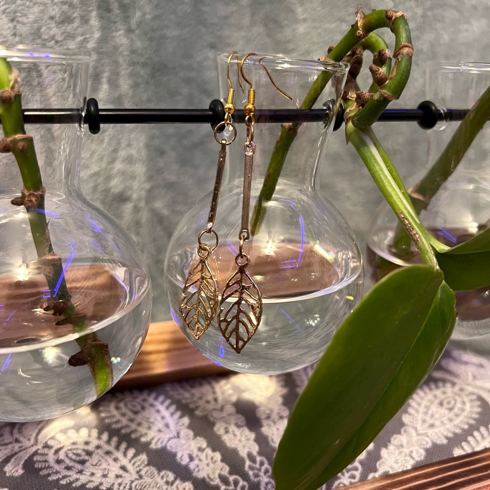 gold leaf drop earrings